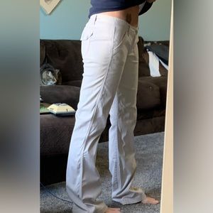 Hollister low rise khaki pants size 7L